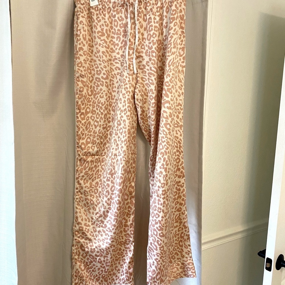 NWOT Victoria secret lounge pants